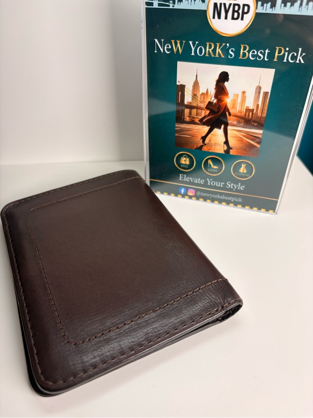 Pre❤️Louis Vuitton Utah Leather Bifold Passport/Wallet - Brown - Picture 3 of 15